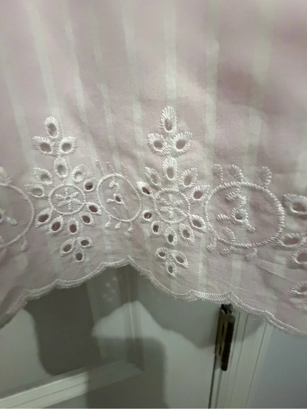 GAP Light Pink /white stripe Eyelet Flutter Dress size 4/5